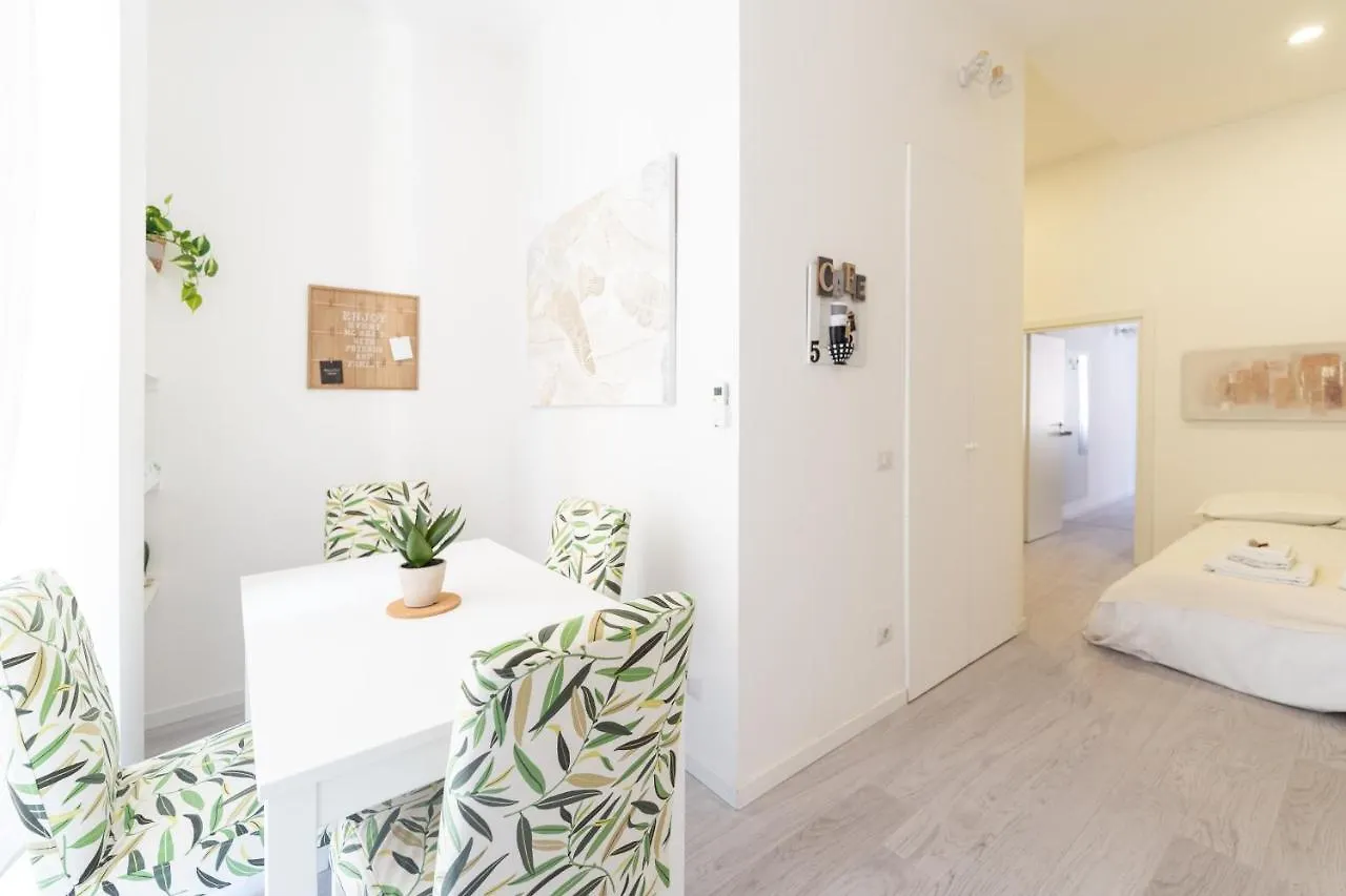 White Gioberti Apartments Rome 0*,
